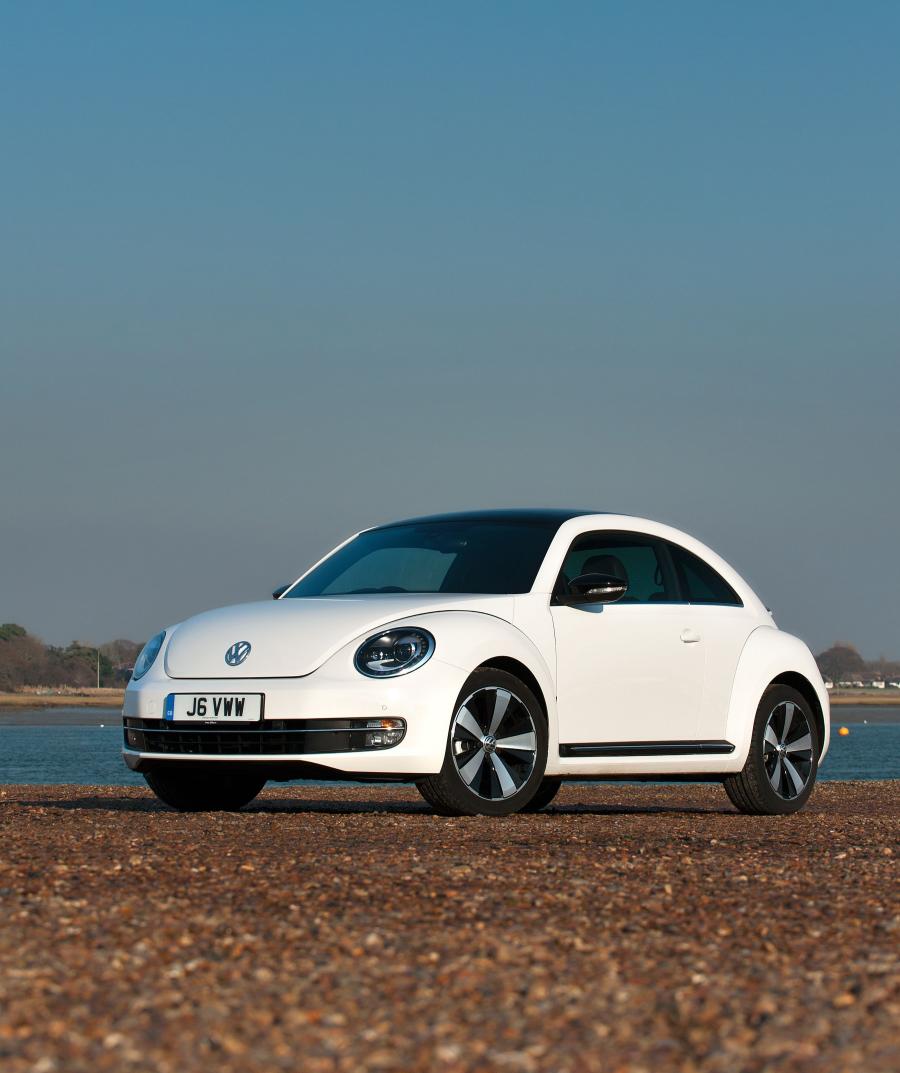  Volkswagen Beetle 2011 года  (UK) (фото 31 из 39)